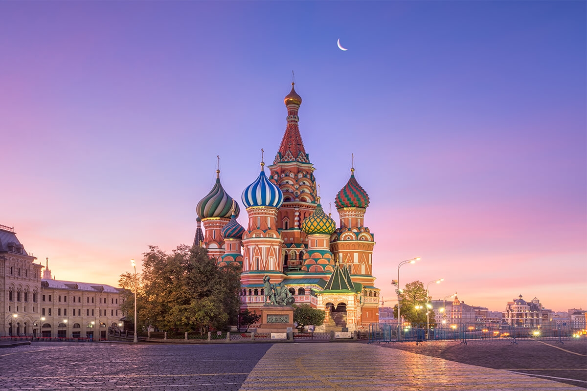 russianlanguageclassimage_1 Photo of Russian buildings.