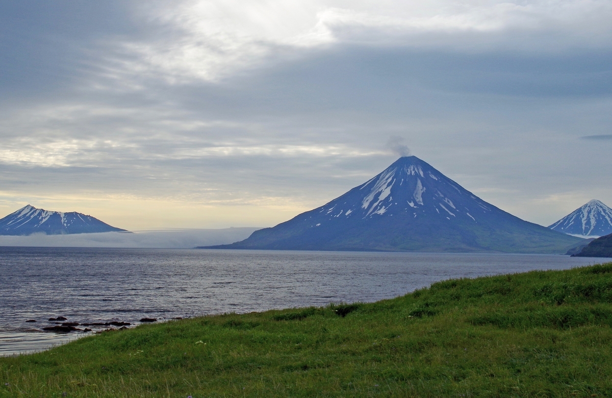 Photo of volcanoes Herbert, Cleveland, and Carlisle.