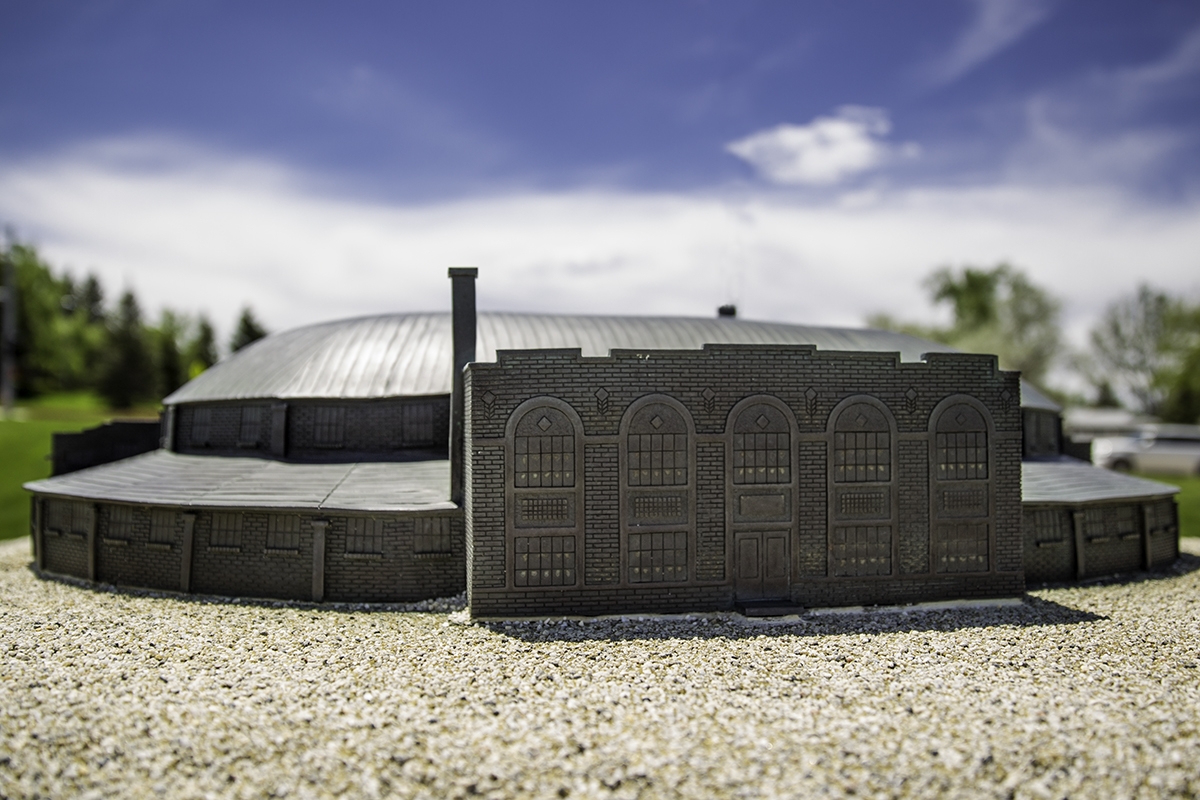 Photo of Casper Armory bronze memorial