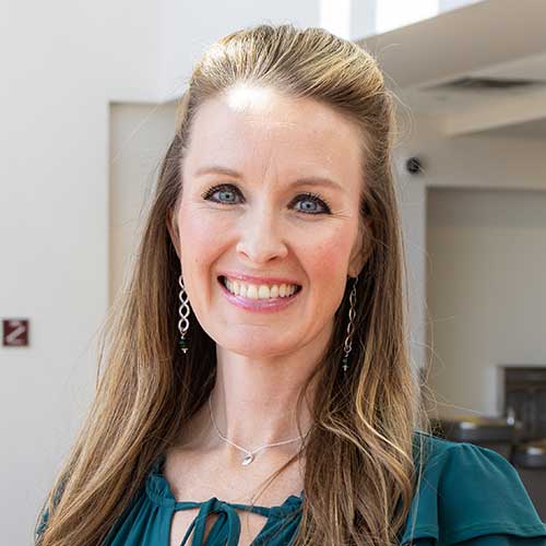 Erin Ford Headshot